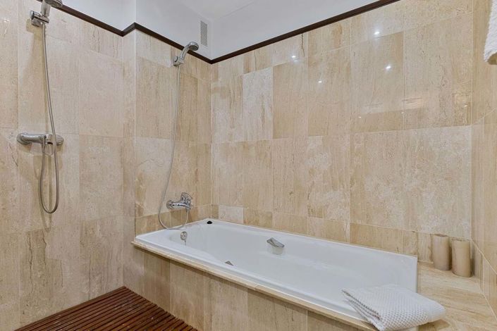 Image No.19-2 Bed Apartment for sale