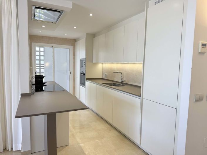 Image No.11-3 Bed Apartment for sale