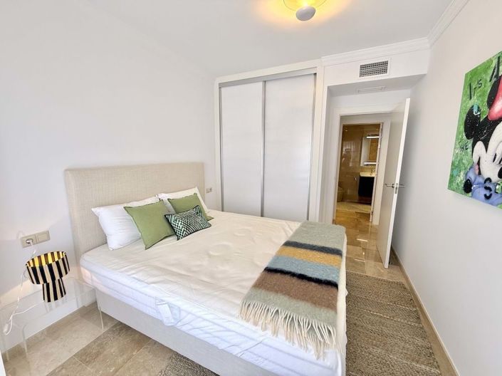 Image No.20-3 Bed Apartment for sale