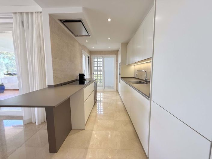 Image No.9-3 Bed Apartment for sale