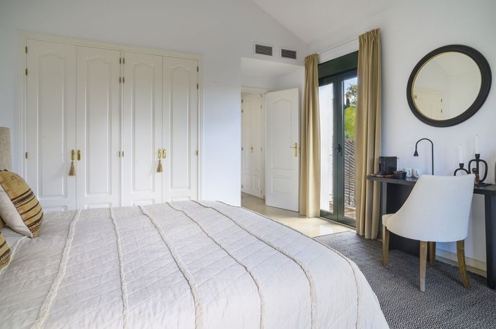 Image No.22-4 Bed Villa for sale