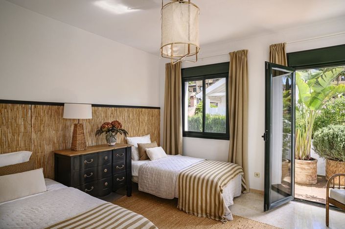 Image No.32-4 Bed Villa for sale