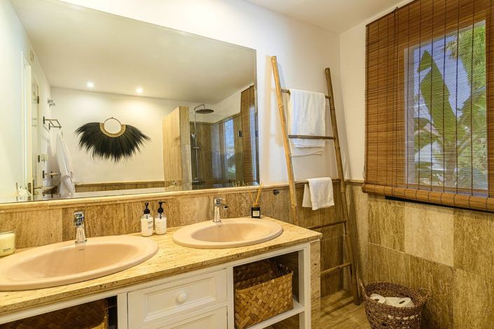 Image No.40-4 Bed Villa for sale