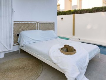 1447-660052-78d1f4f8b6655591b02d22fabb36a692d