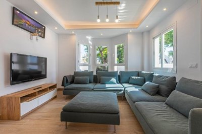 1447-659901-78d1f4f8b6655591b02d22fabb36a692d