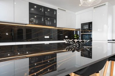 1447-659901-78d1f4f8b6655591b02d22fabb36a692d