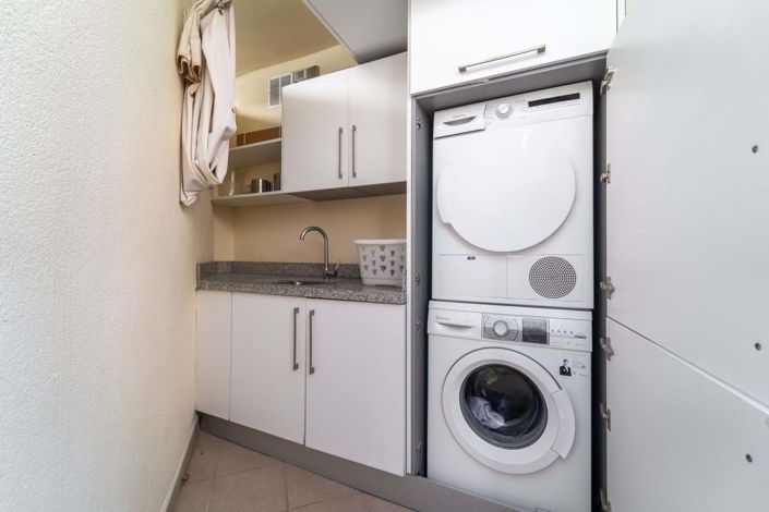 Image No.22-4 Bed Semi-Detached for sale