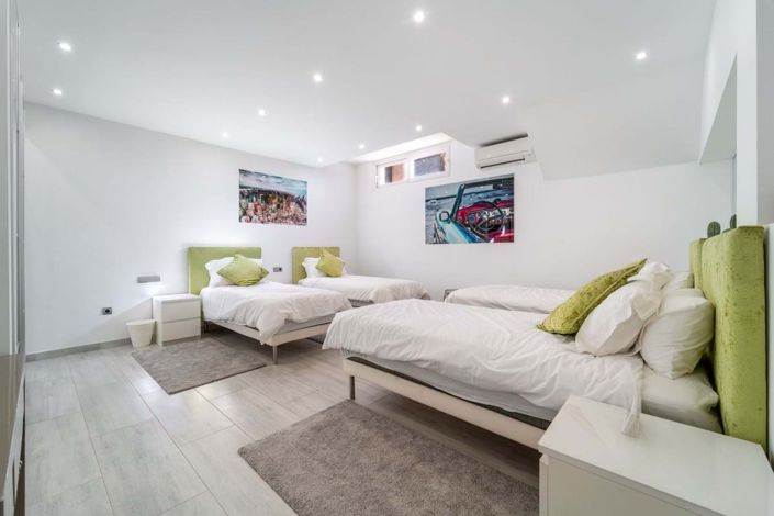 Image No.37-4 Bed Semi-Detached for sale