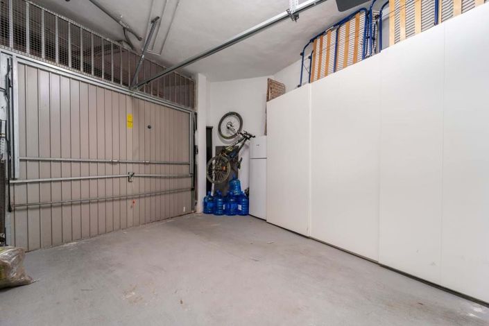 Image No.41-4 Bed Semi-Detached for sale