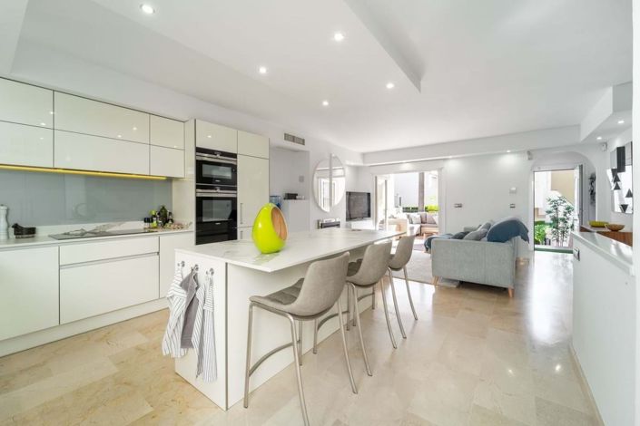 Image No.5-4 Bed Semi-Detached for sale