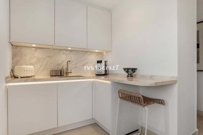 1447-659915-78d1f4f8b6655591b02d22fabb36a692d