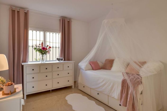 Image No.15-3 Bed Apartment for sale