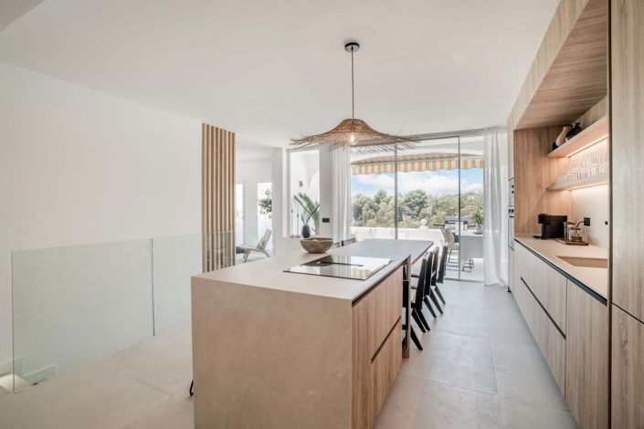 Image No.3-3 Bed Apartment for sale