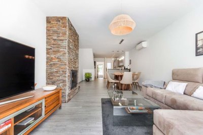 1447-659920-78d1f4f8b6655591b02d22fabb36a692d