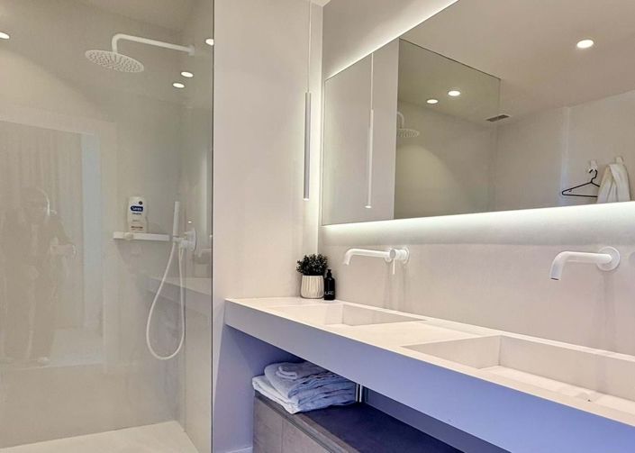 Image No.27-3 Bed Townhouse for sale