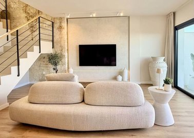 1447-659921-78d1f4f8b6655591b02d22fabb36a692d