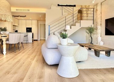 1447-659921-78d1f4f8b6655591b02d22fabb36a692d