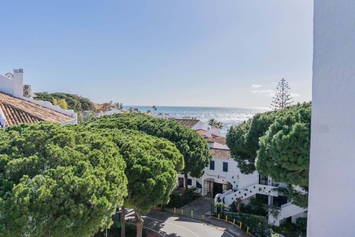 Image No.11-4 Bed Semi-Detached for sale