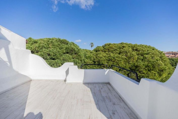 Image No.13-4 Bed Semi-Detached for sale