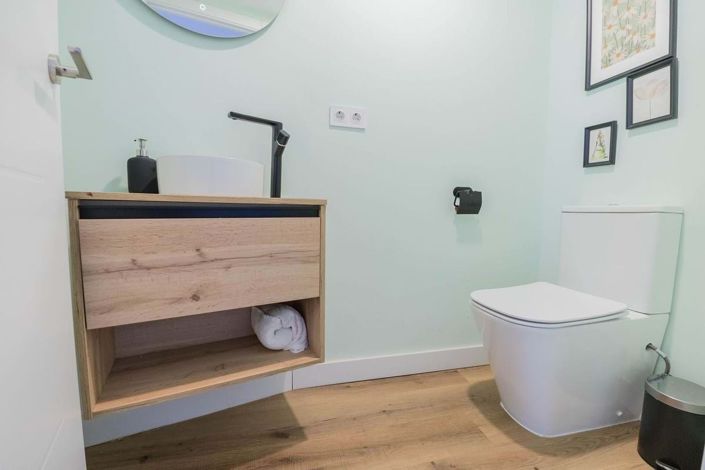 Image No.41-4 Bed Semi-Detached for sale