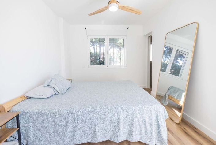 Image No.44-4 Bed Semi-Detached for sale