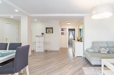 1447-659879-78d1f4f8b6655591b02d22fabb36a692d