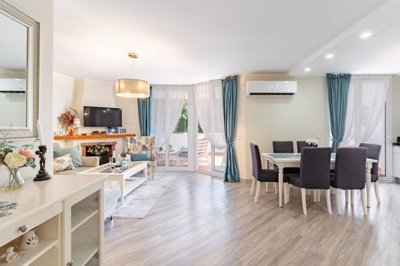 1447-659879-78d1f4f8b6655591b02d22fabb36a692d