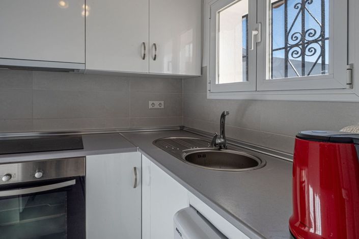 Image No.12-3 Bed Semi-Detached for sale