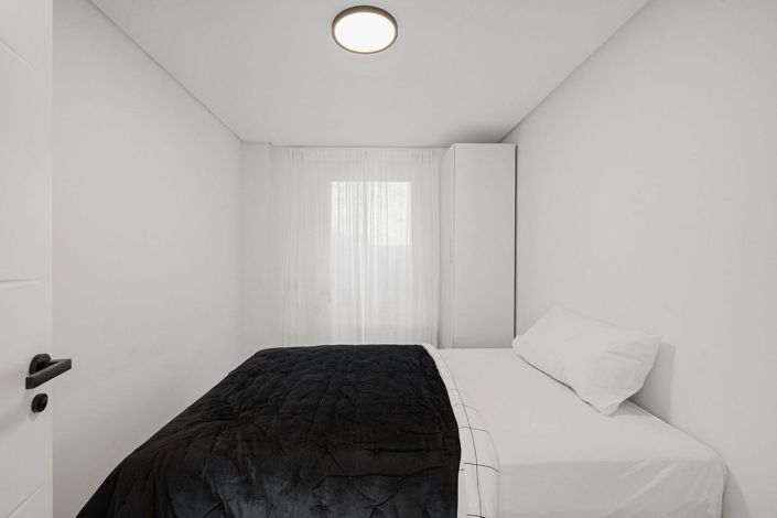 Image No.17-3 Bed Apartment for sale