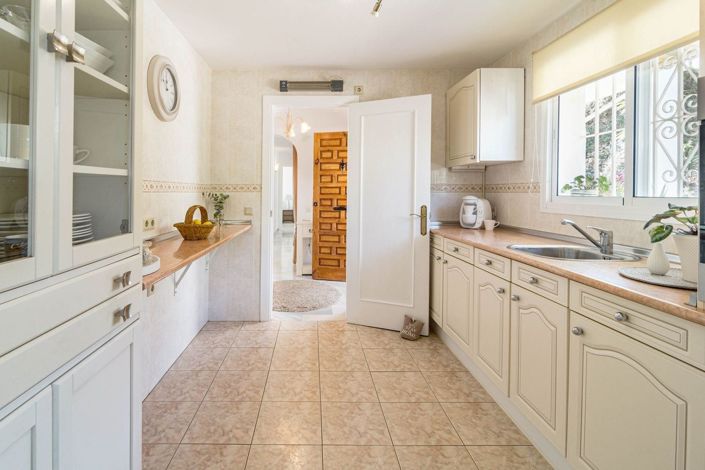 Image No.14-3 Bed Villa for sale