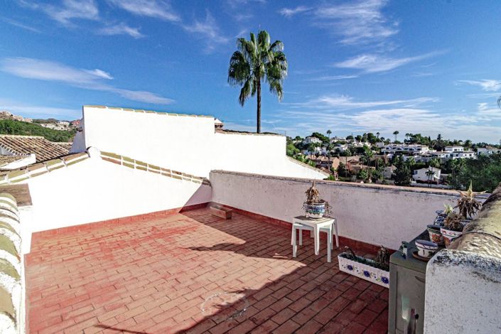 Image No.40-3 Bed Villa for sale