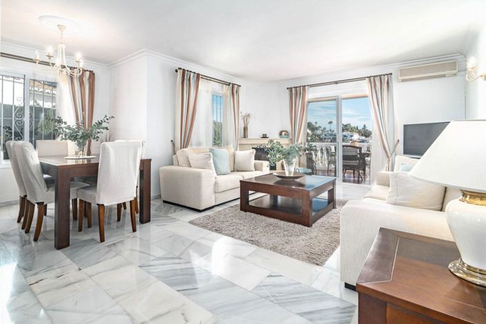 Image No.9-3 Bed Villa for sale