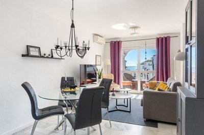 1447-659891-78d1f4f8b6655591b02d22fabb36a692d