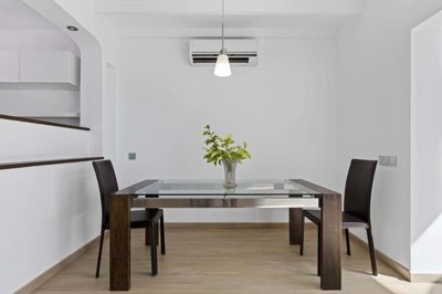 1447-659894-78d1f4f8b6655591b02d22fabb36a692d