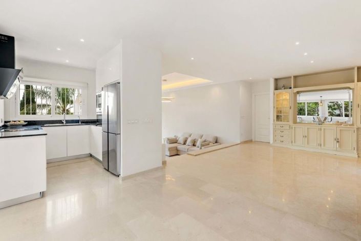 Image No.17-4 Bed Villa for sale