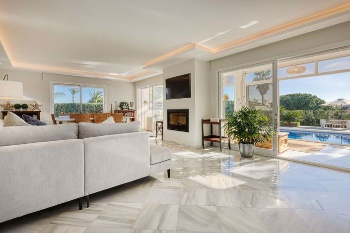 Image No.20-4 Bed Villa for sale