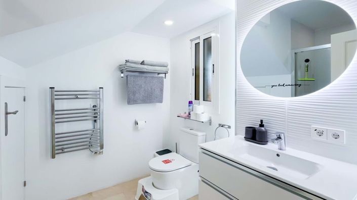 Image No.17-4 Bed Villa for sale