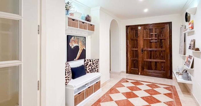 Image No.18-4 Bed Villa for sale