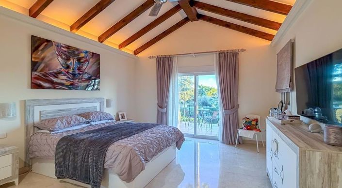 Image No.19-4 Bed Villa for sale