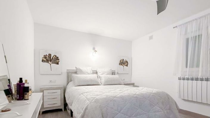 Image No.37-4 Bed Villa for sale