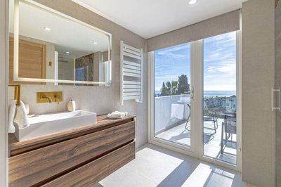 1447-660049-78d1f4f8b6655591b02d22fabb36a692d