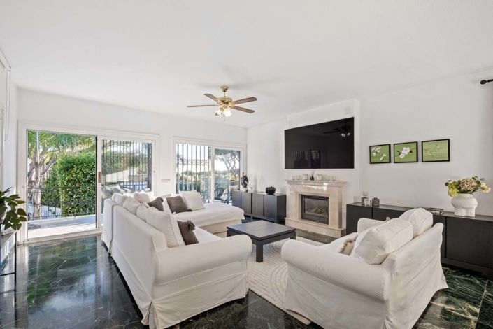 Image No.11-6 Bed Villa for sale