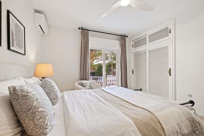 Image No.21-6 Bed Villa for sale