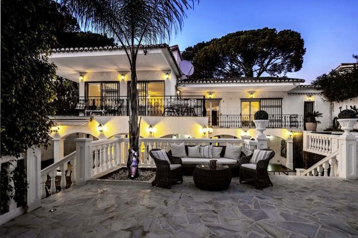 Image No.40-6 Bed Villa for sale