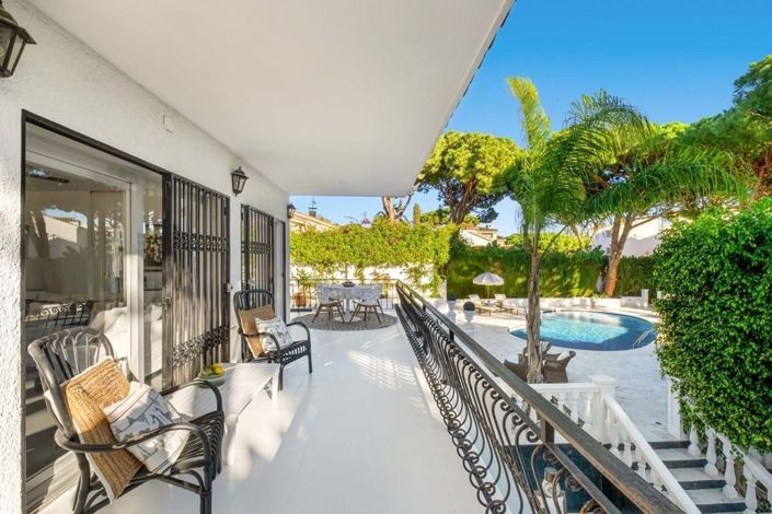 Image No.5-6 Bed Villa for sale