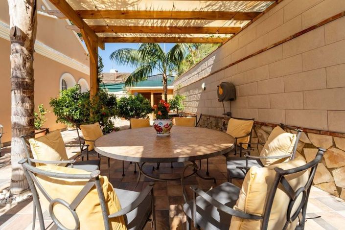 Image No.27-5 Bed Villa for sale