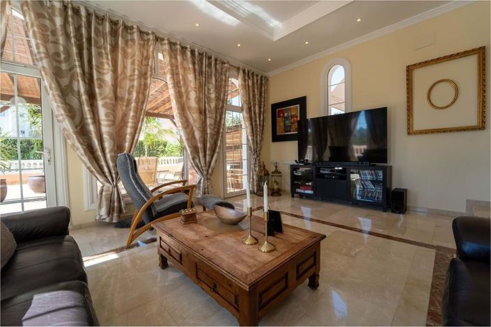 Image No.49-5 Bed Villa for sale