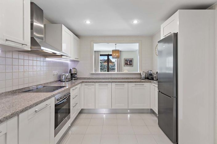 Image No.12-4 Bed Semi-Detached for sale