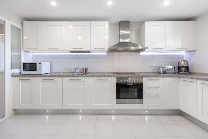 Image No.13-4 Bed Semi-Detached for sale