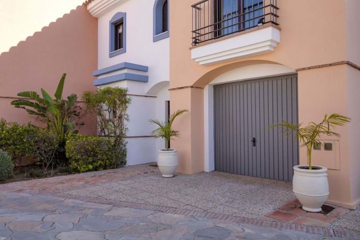 Image No.32-4 Bed Semi-Detached for sale